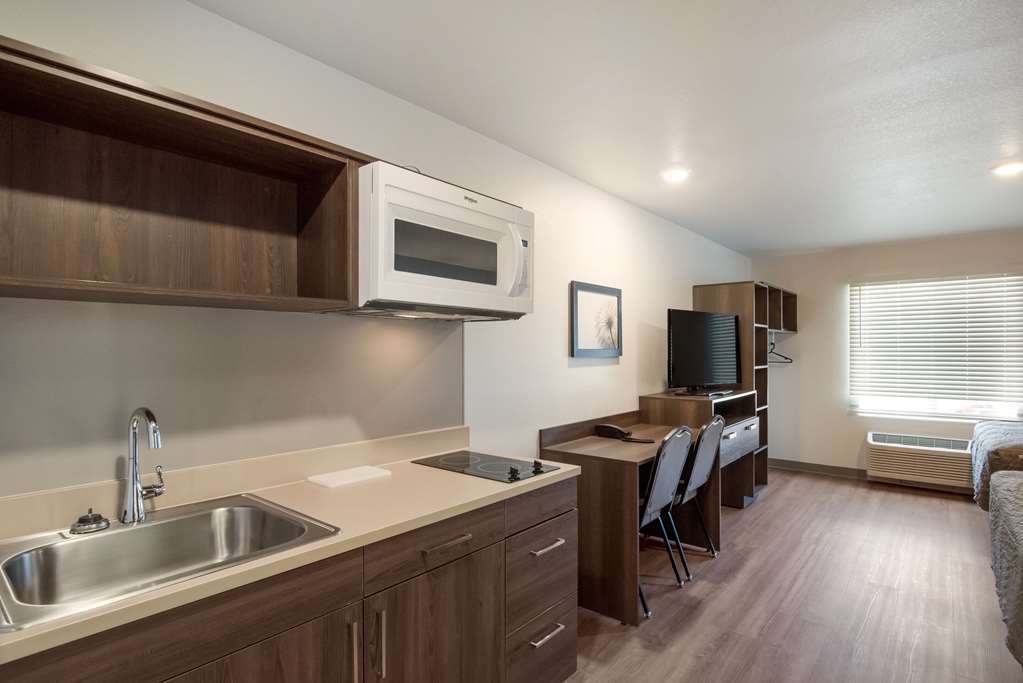WoodSpring Suites Colorado Springs North Air Force Academy - photo 20