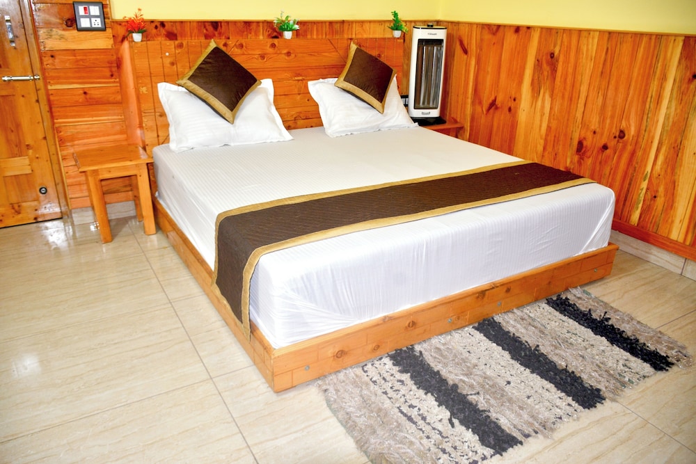 Anurag Hotel Chakrata in Mussoorie, India