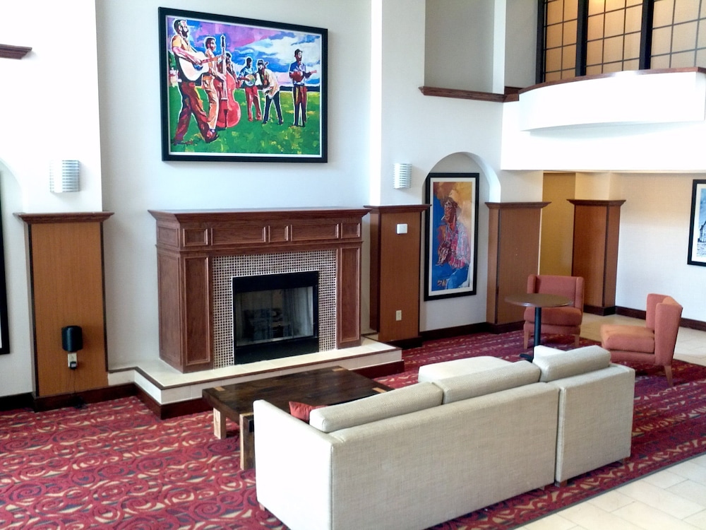 Holiday Inn Express & Suites Greenville by IHG - photo 2