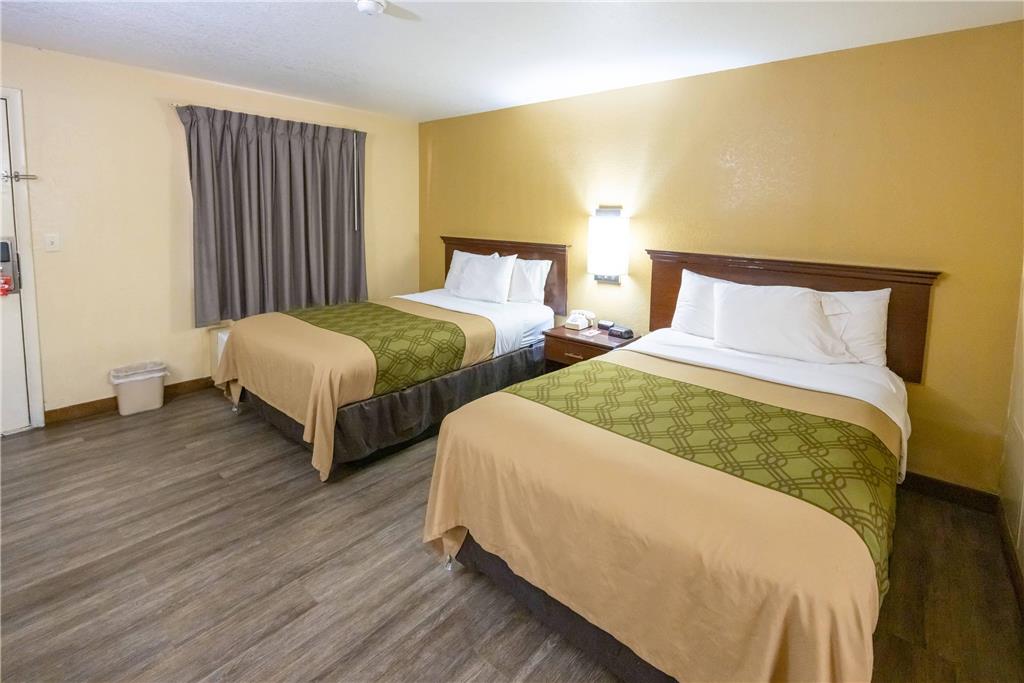 Econo Lodge McAlester - photo 15