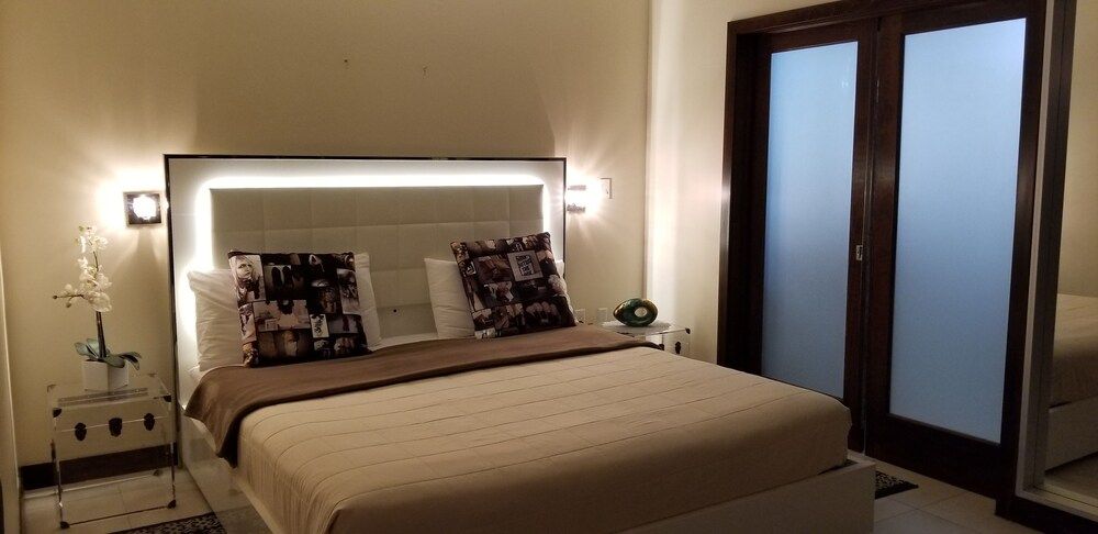 Strand Ocean Drive Suites - photo 7