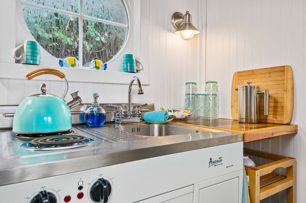 Tiny Digs Hotel of Tiny Houses - photo 47