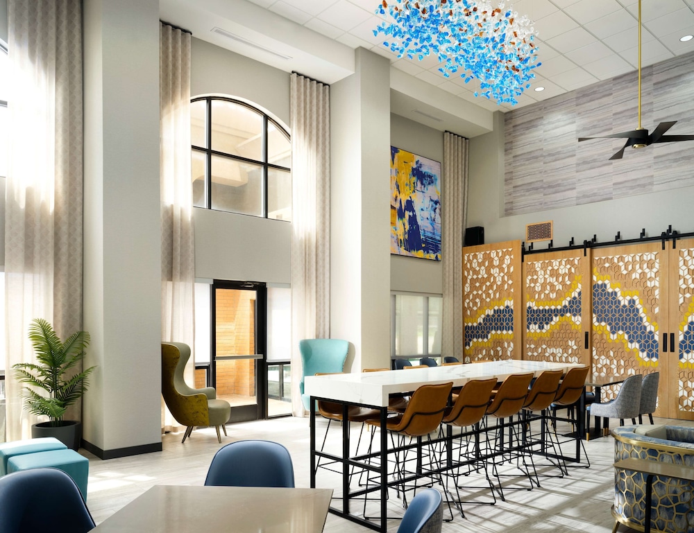 Hampton Inn & Suites Dallas Dfw Arpt W Sh 183 Hurst - photo 2