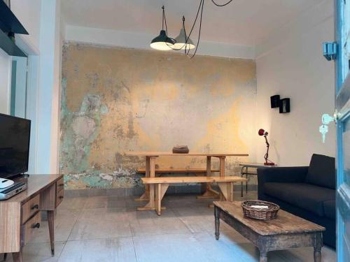 Stylish 1BR Apt in Badawi Front Yard and Rooftop — 4-Star Luxury Hotel in Beirut, Lebanon