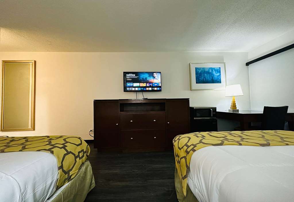 Baymont Inn and Suites by Wyndham Columbus Near OSU - photo 62