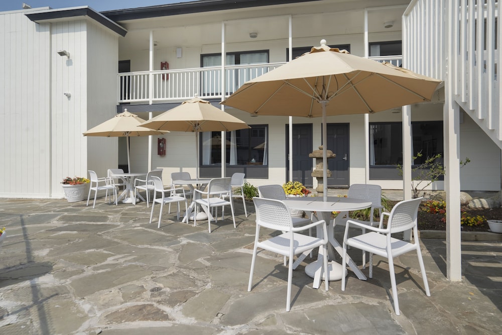 A Wave Inn - photo 43