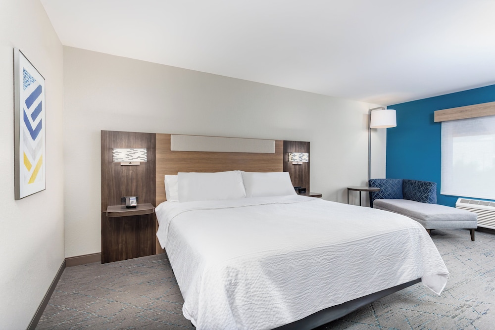 Holiday Inn Express & Suites Lancaster by IHG - photo 30