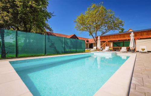 Stunning Home In Ivanska — 4-Star Luxury Hotel in Ivanska, Croatia