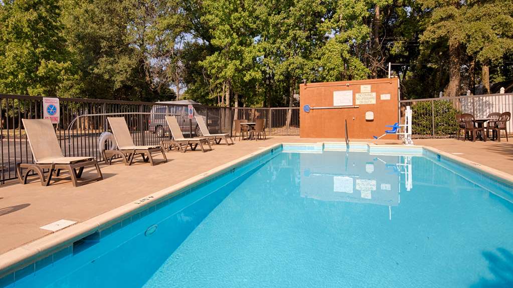 Best Western Plus Richmond Airport Hotel - photo 7