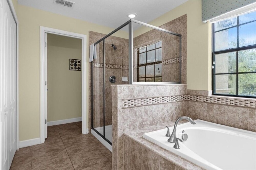 5 bedroom home Champions Gate Resort - photo 22