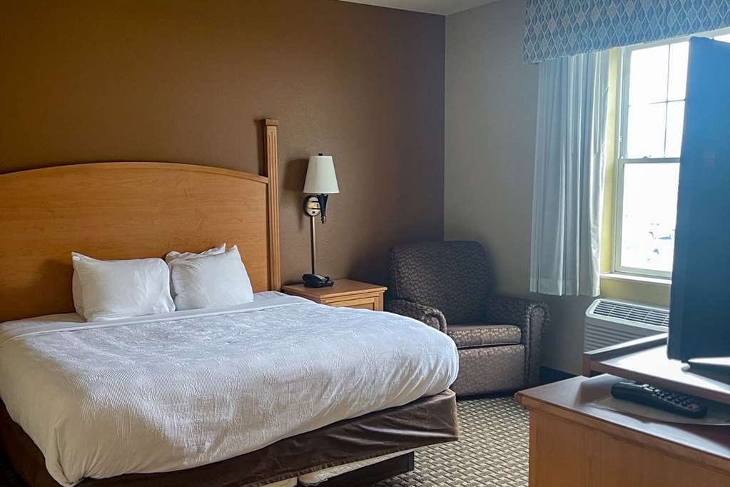 MainStay Suites Williston - photo 21