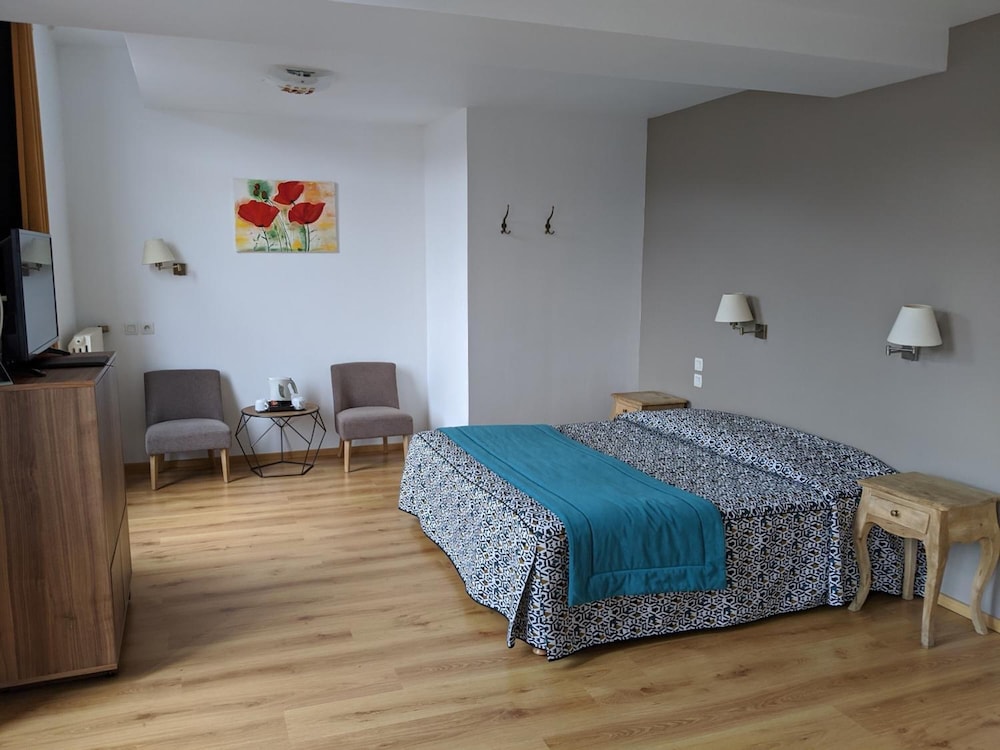 Hotel Regina — La Bourboule — photo 3