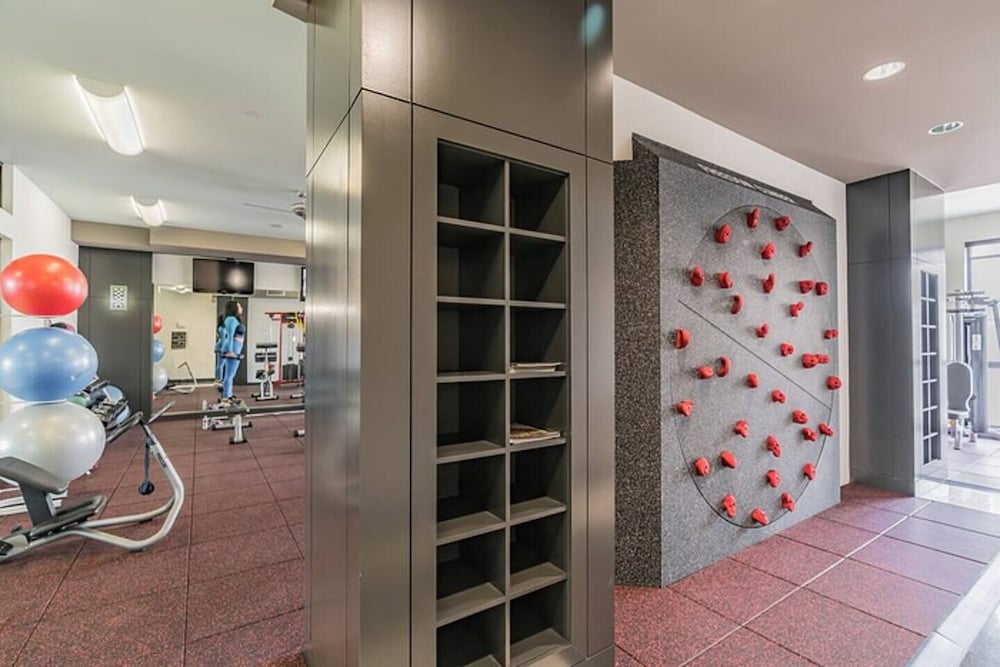 The Luxury Suites of Houston - photo 28