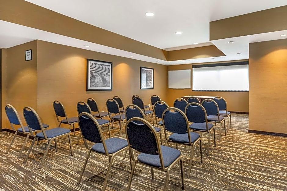 Americas Best Value Inn & Suites Wine Country Santa Rosa - photo 24