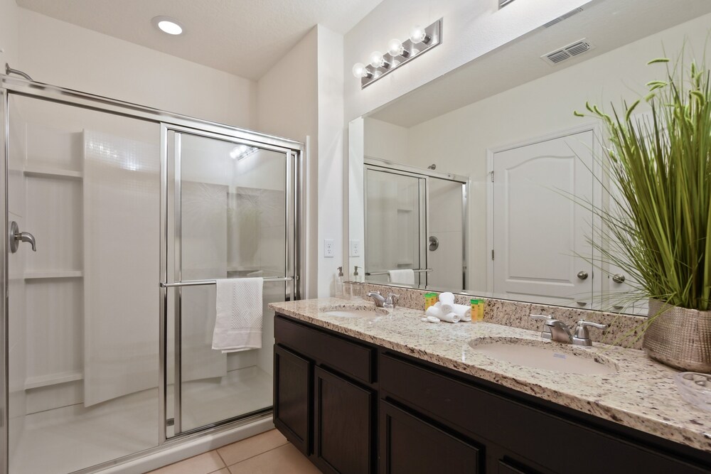 Elegant 7bed 5.5bath Pool Villa at Solterra Resort - photo 18