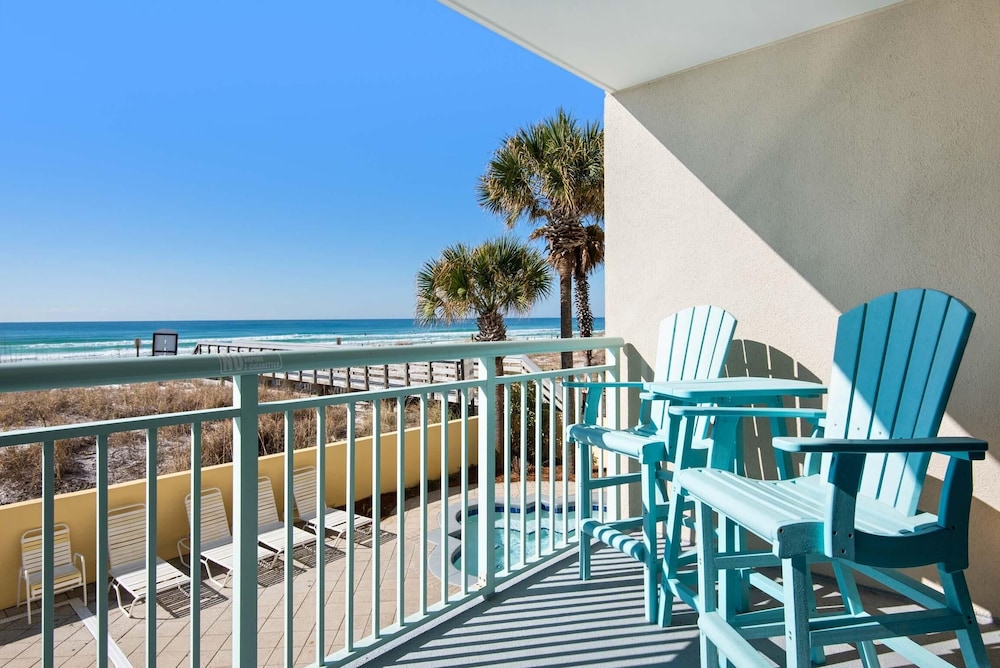 Pelican Isle 117 By Redawning — Fort Walton Beach