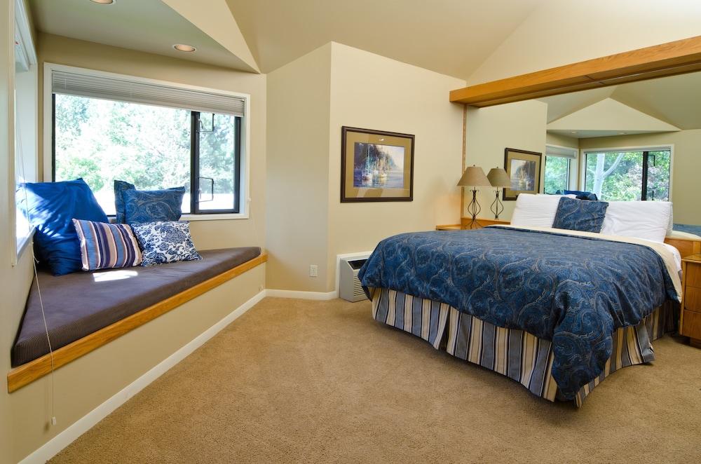 Mount Bachelor Village Resort - photo 9