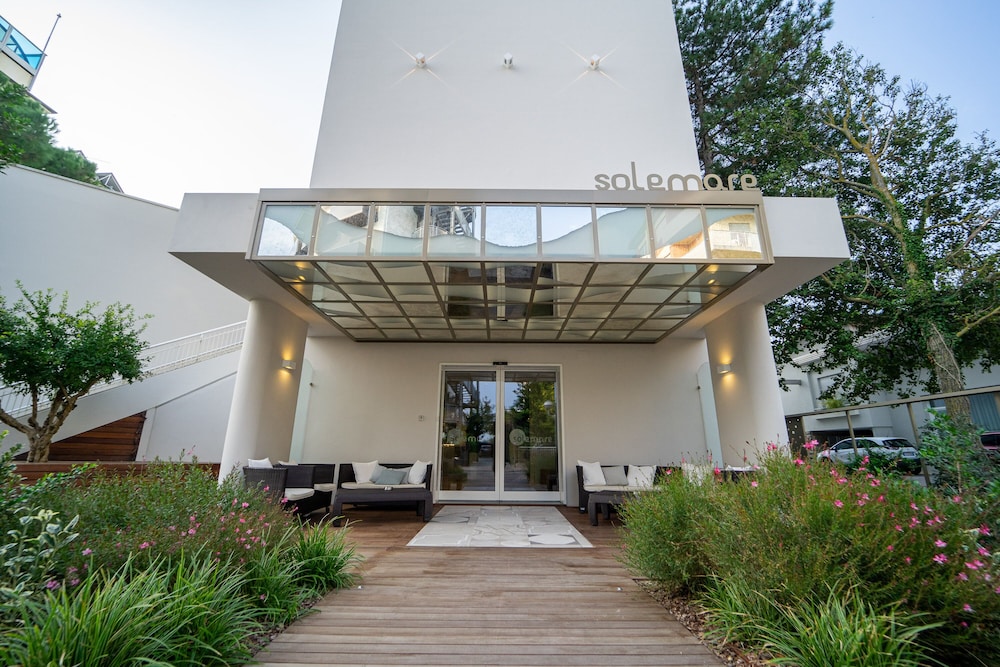 Hotel Solemare - carbon neutral hotel in Cervia
