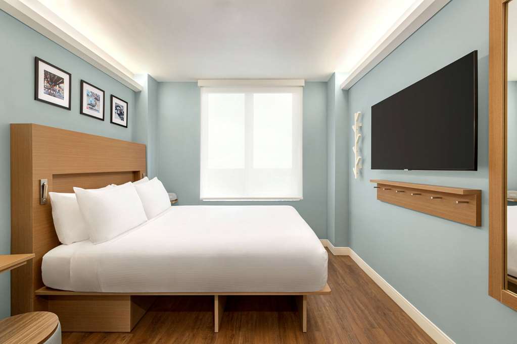 Wingate by Wyndham Bronx Haven Park - photo 28
