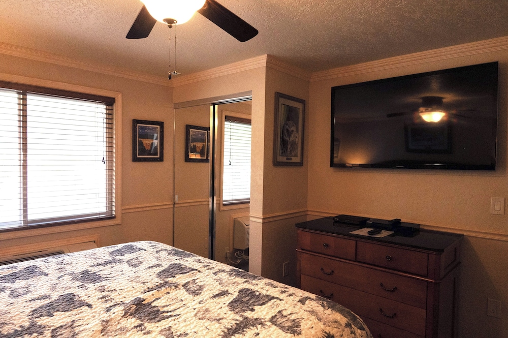 Yellowstone Gateway Inn - photo 16