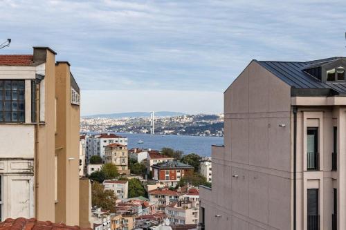 Duplex Penthouse wparking 3BD2Bath Views #340 — 4-Star Luxury Hotel in Istanbul, Turkey
