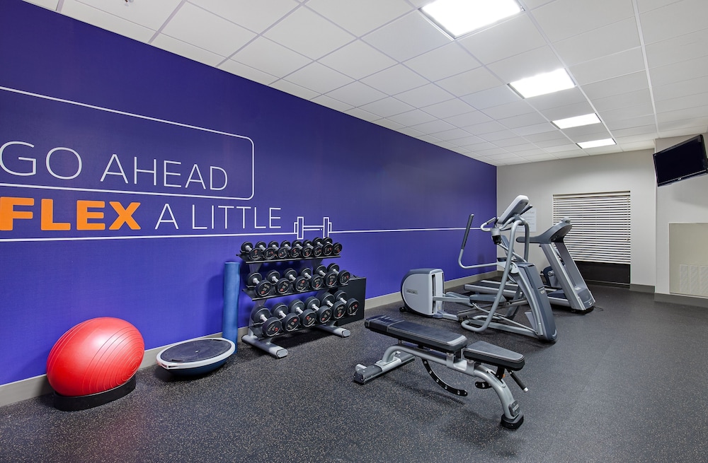 Holiday Inn Express Cleveland Northwest by IHG - photo 21