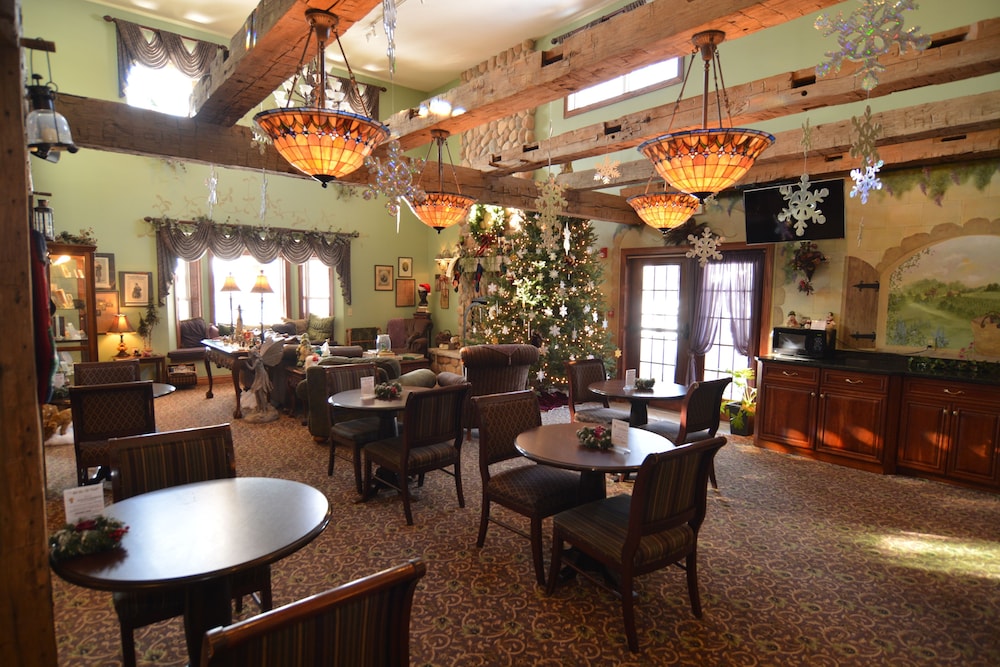 Hearthstone Inn & Suites - photo 22
