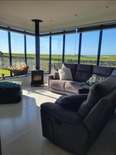 Country Cottage Stunning Views — 4-Star Luxury Hotel in Tralee, Republic of Ireland