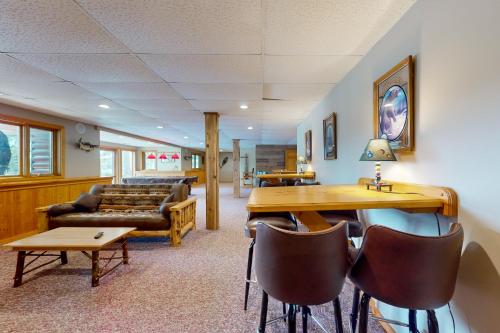 Pickerel Point Home — Woodruff — photo 3