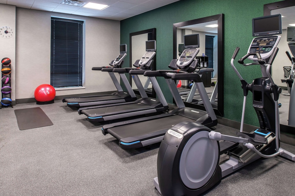 Hampton Inn & Suites Winston Salem Downtown - photo 36