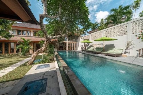 Balinese Luxury Amisha Villa: 4BR in Seminyak — 4-Star Luxury Hotel in Seminyak, Indonesia