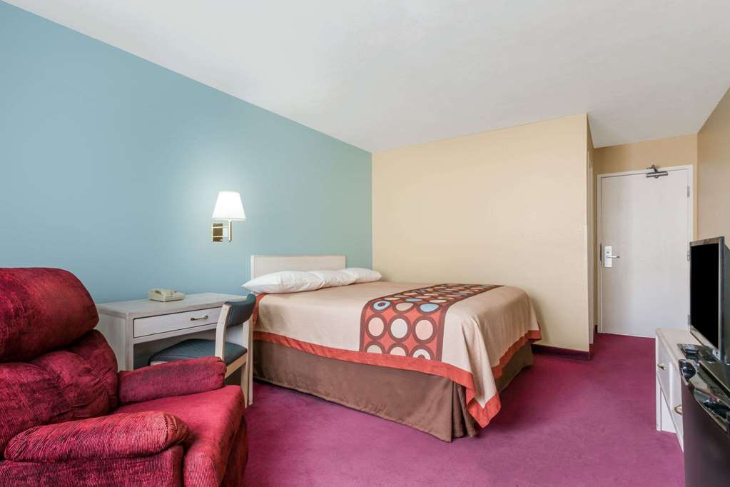 Super 8 by Wyndham Nephi - photo 8