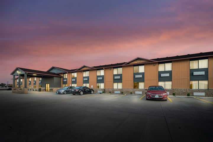 Super 8 by Wyndham Marston - photo 32