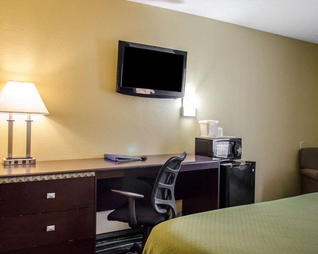 Quality Inn & Suites Medina Akron West - photo 9
