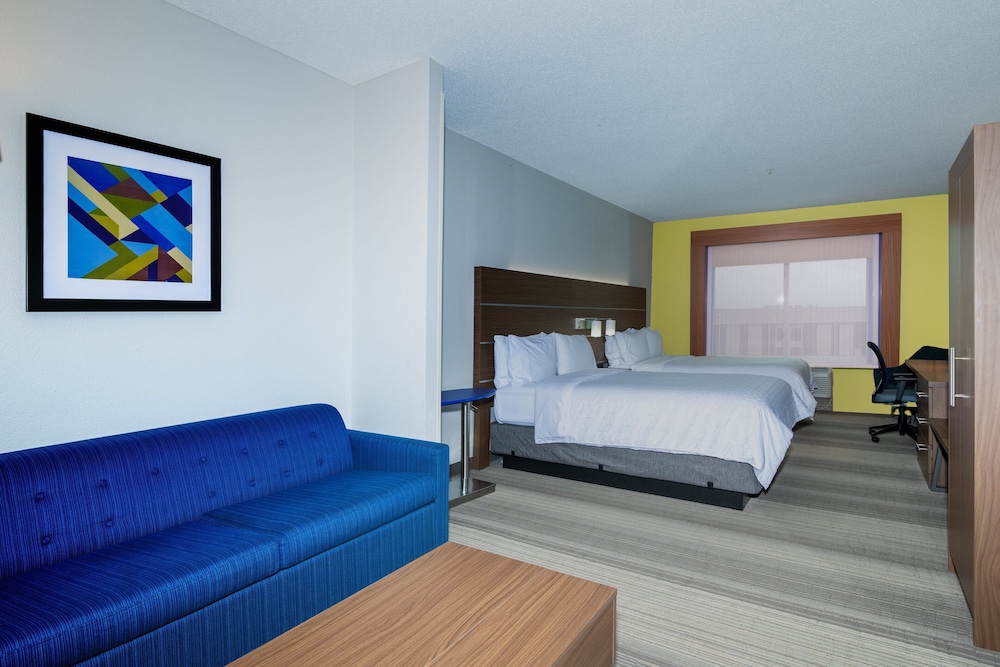 Holiday Inn Express Hotel & Suites Woodbridge by IHG - photo 19
