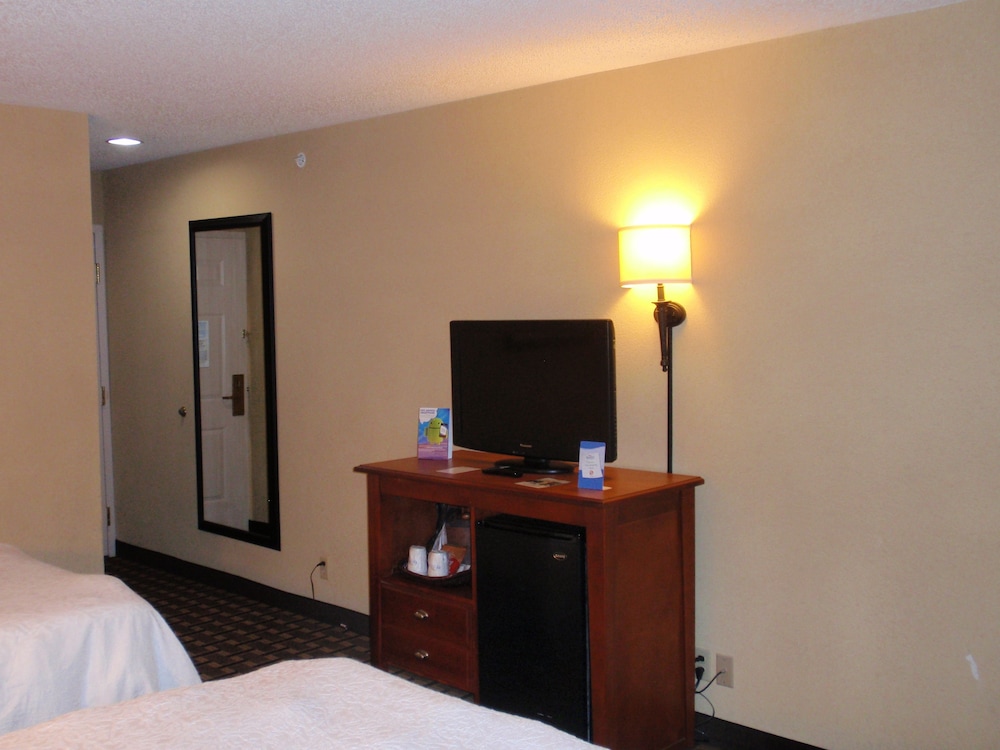 Baymont by Wyndham Lewisville - photo 17