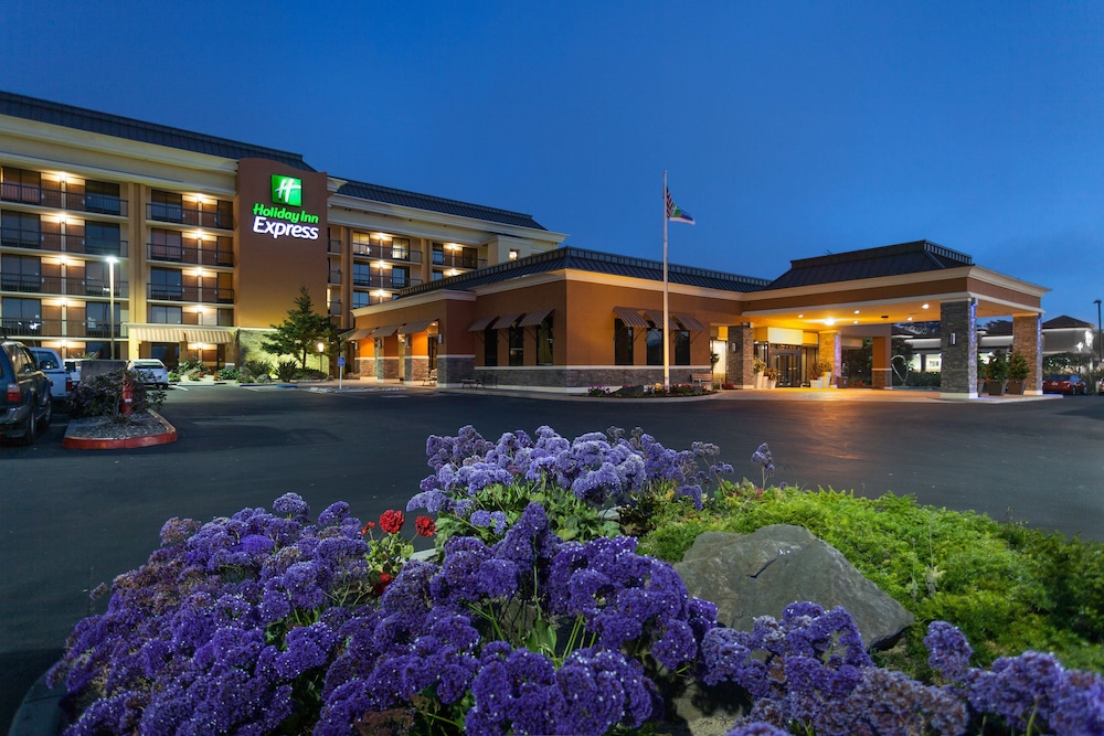 Holiday Inn Express at Monterey Bay by IHG - photo 25