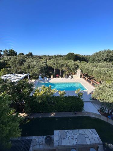 Villa Mikà Sogno Mediterraneo Tra Relax E Natura — 4-Star Luxury Hotel in Ostuni, Italy