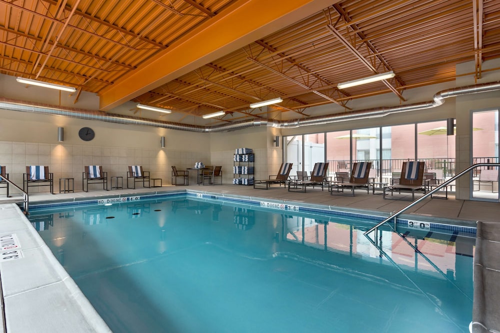Hampton Inn & Suites Clayton St. Louis Galleria Area - photo 22