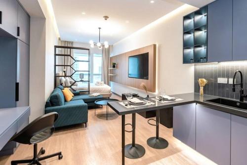 Stylish and Sleek Studio JLT — 4-Star Luxury Hotel in Dubai, United Arab Emirates