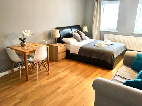 Lovely Studio Room In The Heart Of Kingston Upon Thames — Kingston Upon Thames
