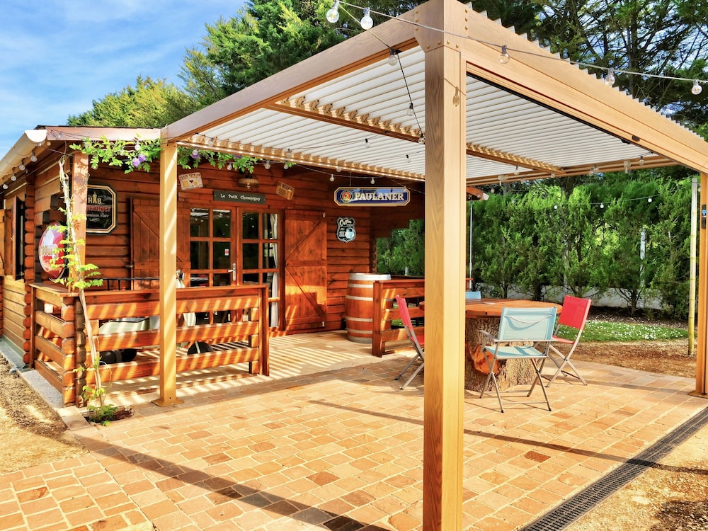 LE Petit Champigny - carbon neutral hotel in Paris