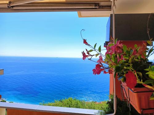 La Sundevilla — 4-Star Luxury Hotel in Bergeggi, Italy