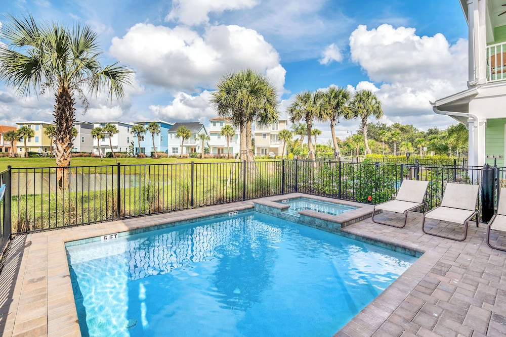 Large Margaritaville Villa w Private Pool View — 4-Star Luxury Hotel in Kissimmee, United States