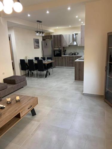 Helen`s Luxury Apartment — 4-Star Luxury Hotel in Irakleion, Greece