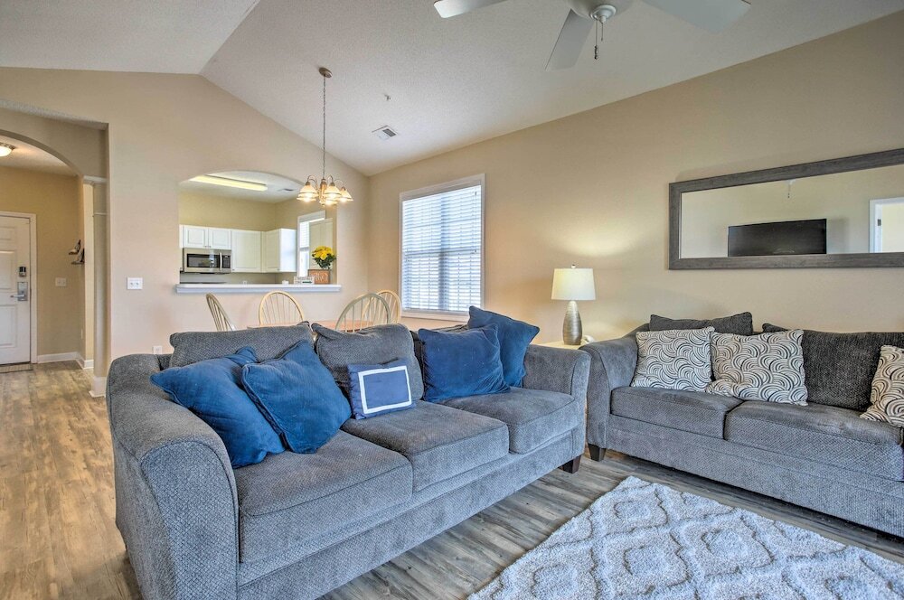 Barefoot Resort Condo with Pool Tennis Court Access - featured photo