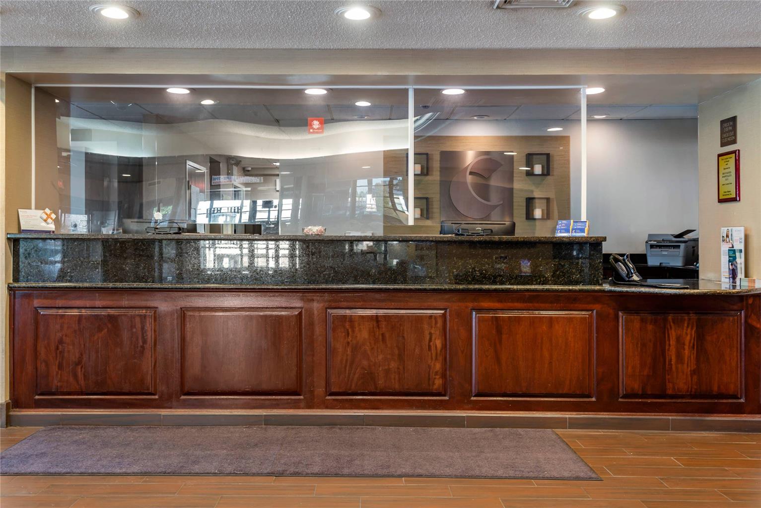 Comfort Suites Bethlehem Near Lehigh University and LVI Airport - photo 3