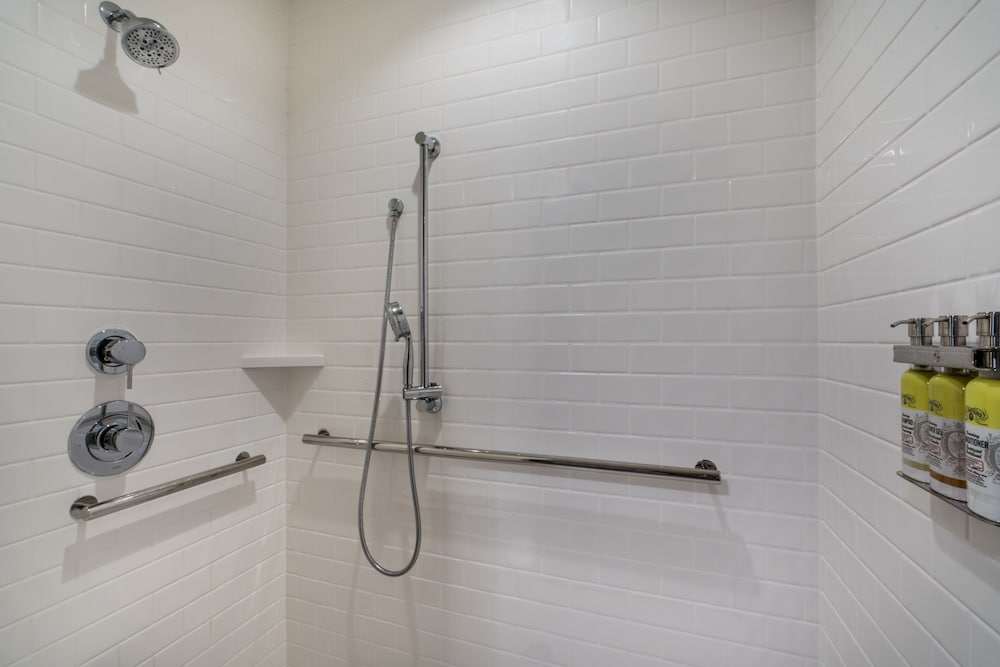 Staybridge Suites Anchorage by IHG - photo 25