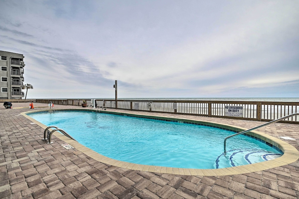 Oceanfront Oasis w Deck and Resort Beach Access - photo 16