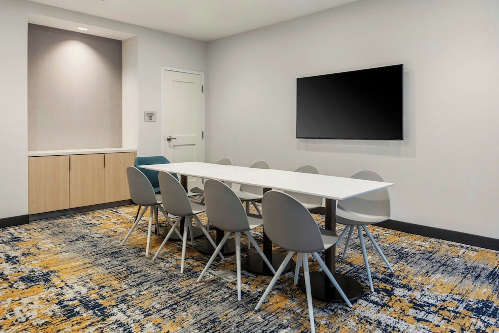 TownePlace Suites by Marriott Chesterfield - photo 18